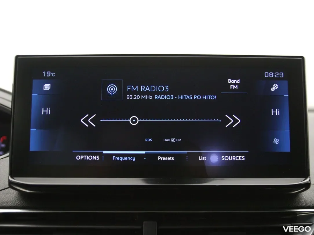 Peugeot 5008 1.5 96kW