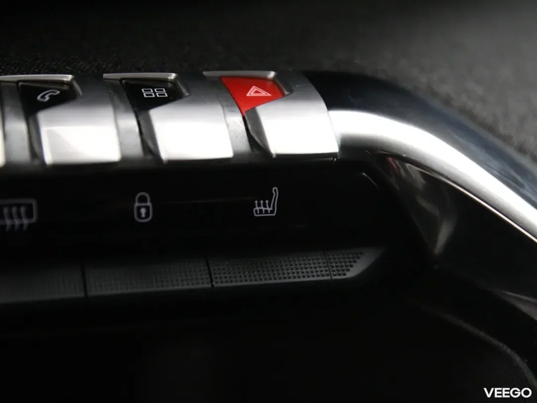 Peugeot 5008 1.5 96kW