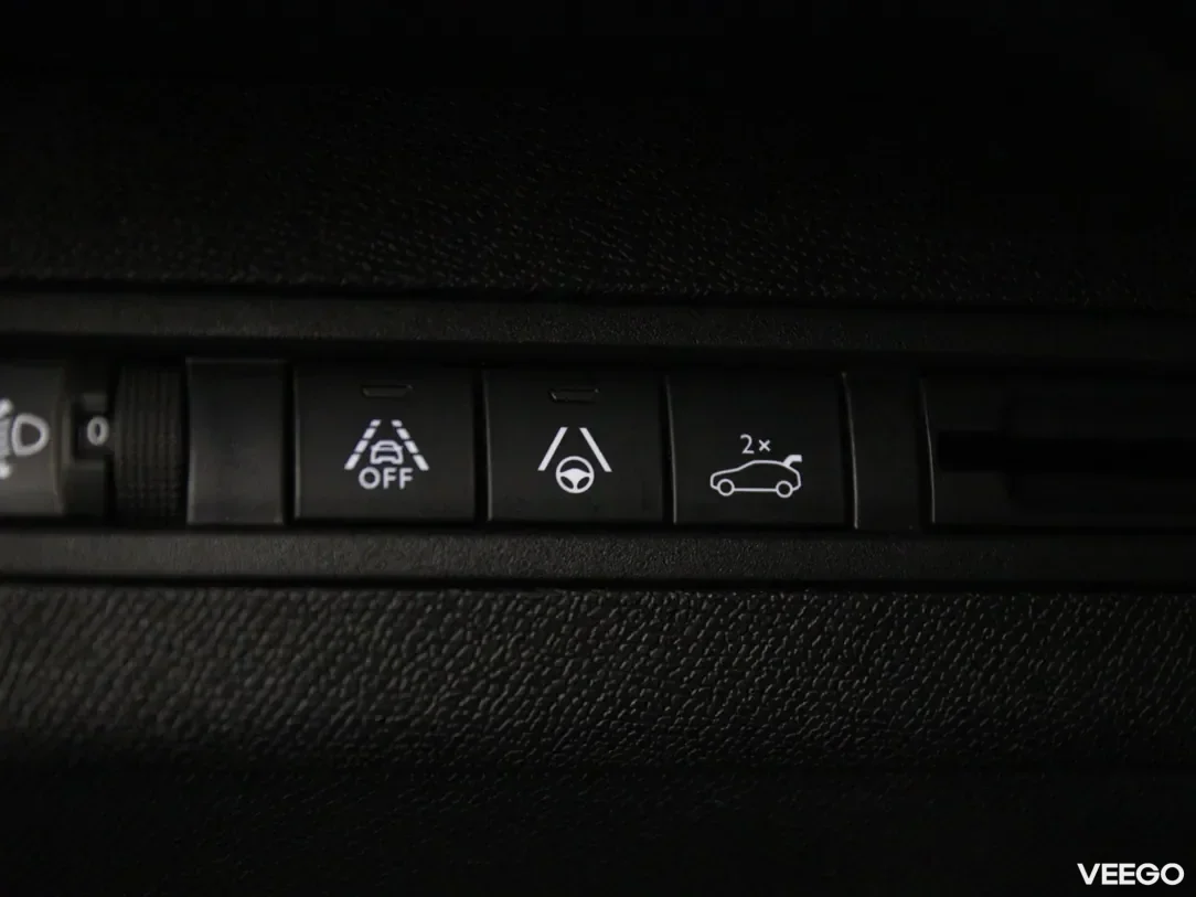 Peugeot 5008 1.5 96kW