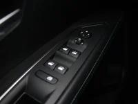 Peugeot 3008 1.2 96kW thumbnail