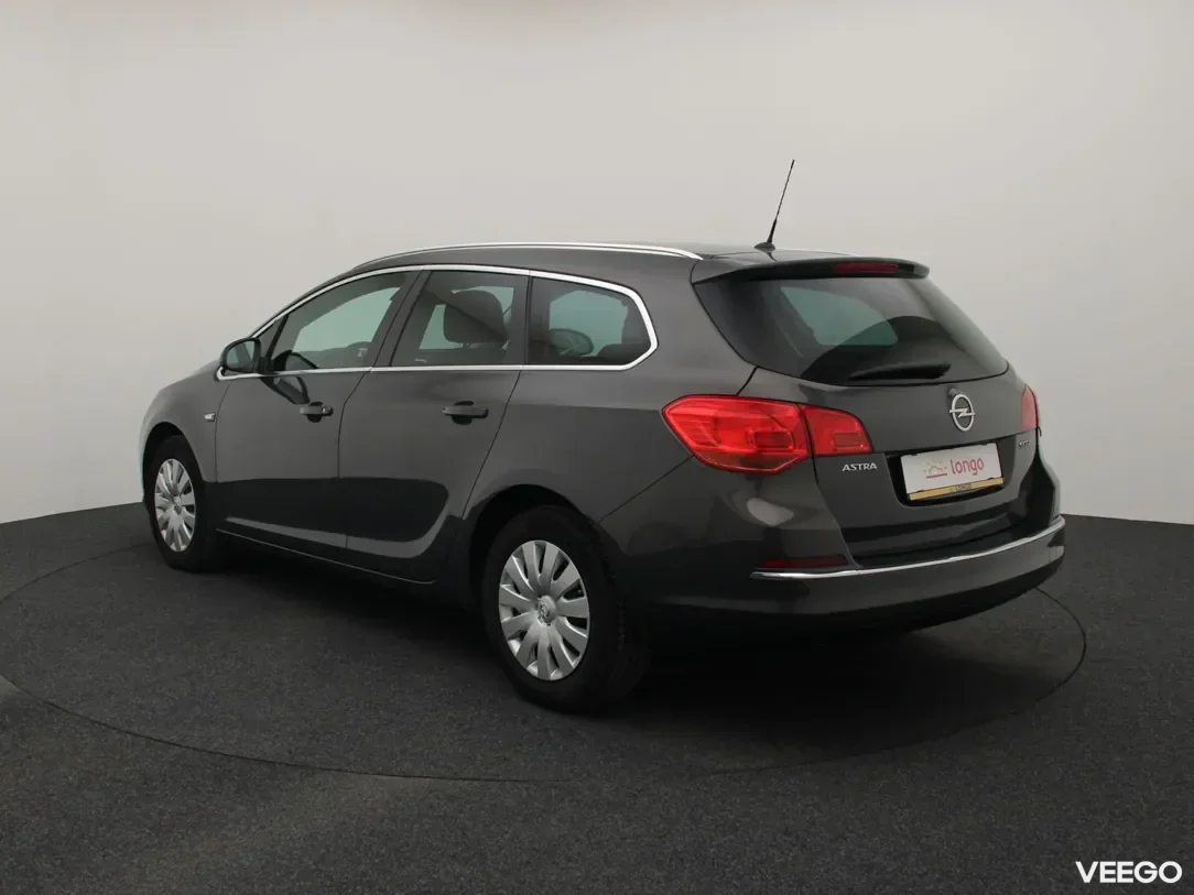 Opel Astra 1.6 81kW