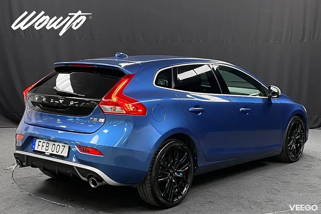 Volvo V40 T5 253HK R-Design /Polestar /Navi /4.95% 186kW