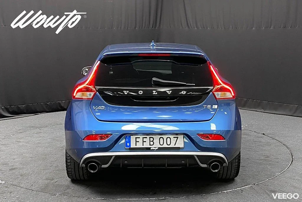 Volvo V40 T5 253HK R-Design /Polestar /Navi /4.95% 186kW