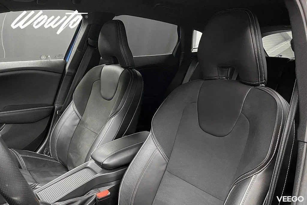 Volvo V40 T5 253HK R-Design /Polestar /Navi /4.95% 186kW