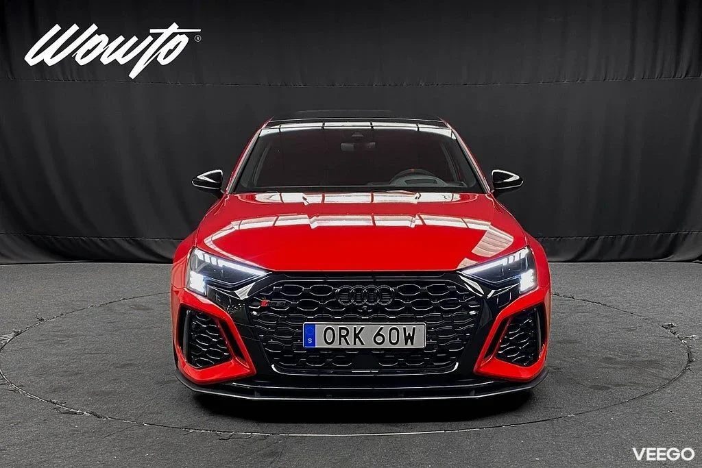 Audi RS 3 Sedan 400HK /RS-Design /Massage /Matrix /Pano /4.95% 294kW