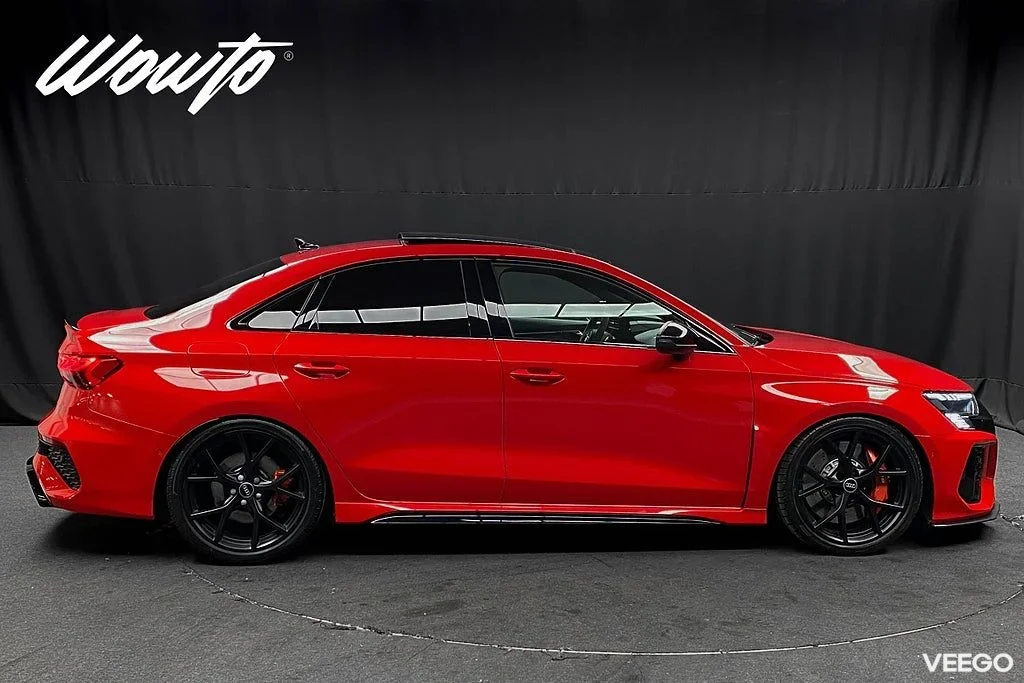 Audi RS 3 Sedan 400HK /RS-Design /Massage /Matrix /Pano /4.95% 294kW