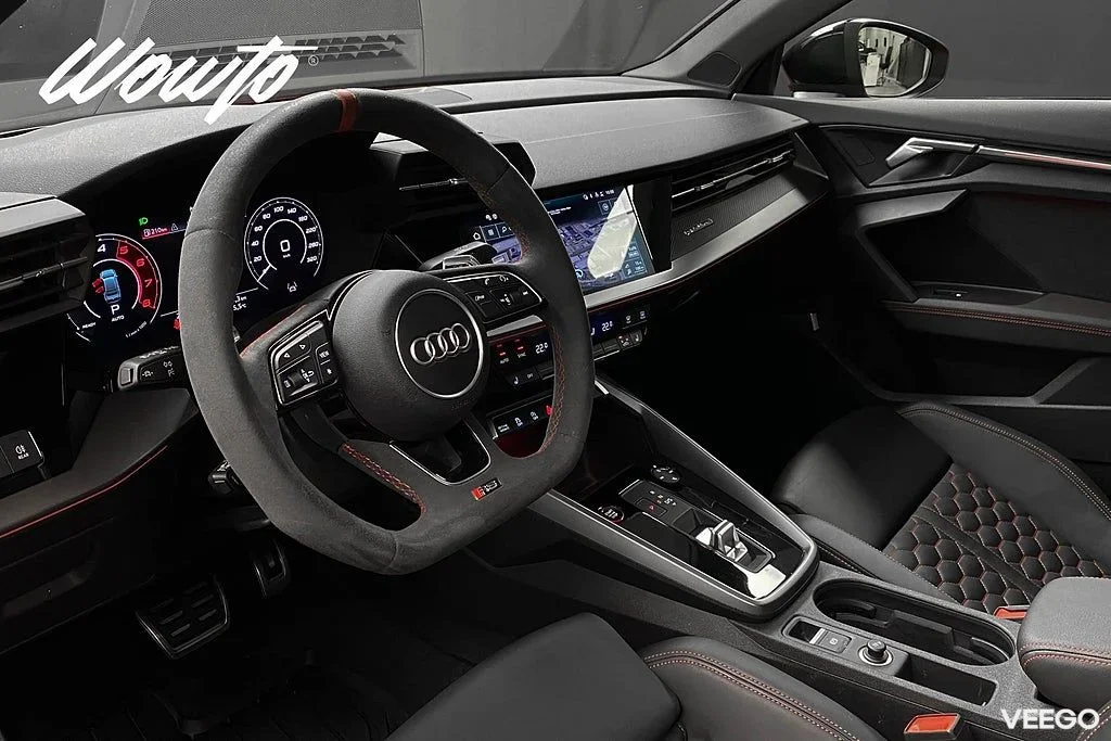 Audi RS 3 Sedan 400HK /RS-Design /Massage /Matrix /Pano /4.95% 294kW