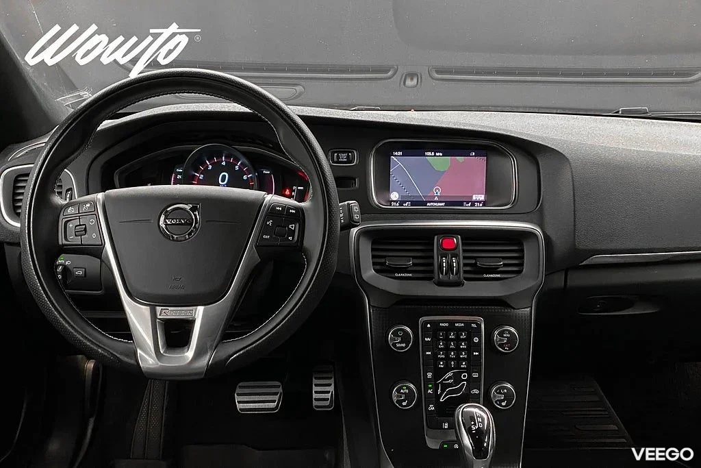 Volvo V40 T5 253HK R-Design /Polestar /Navi /4.95% 186kW