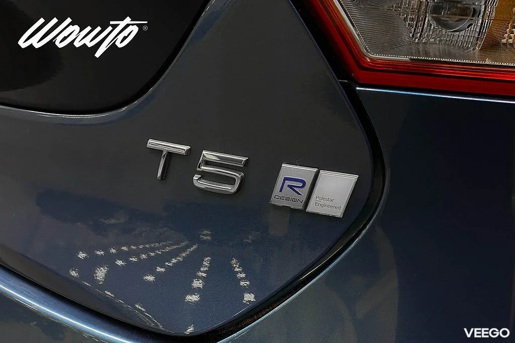 Volvo V40 T5 253HK R-Design /Polestar /Navi /4.95% 186kW