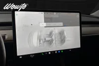 Tesla Model 3 Performance 534HK /Moms /4.95% 393kW thumbnail