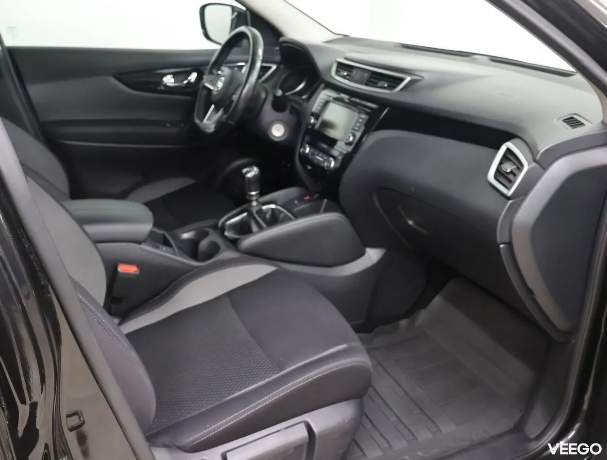 Nissan Qashqai Acenta 1.3 103kW