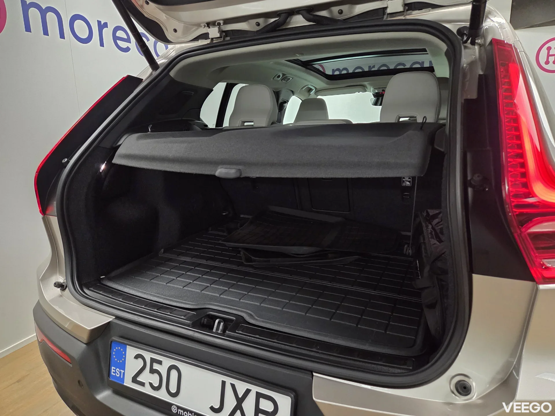 Volvo XC40 T5 TwE 262hj Ultimate Dark AT FWD DCT 132kW