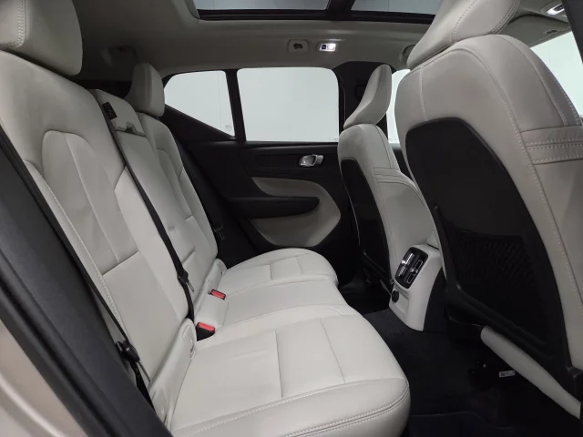 Image of Volvo XC40 T5 TwE 262hj Ultimate Dark AT FWD DCT 132kW