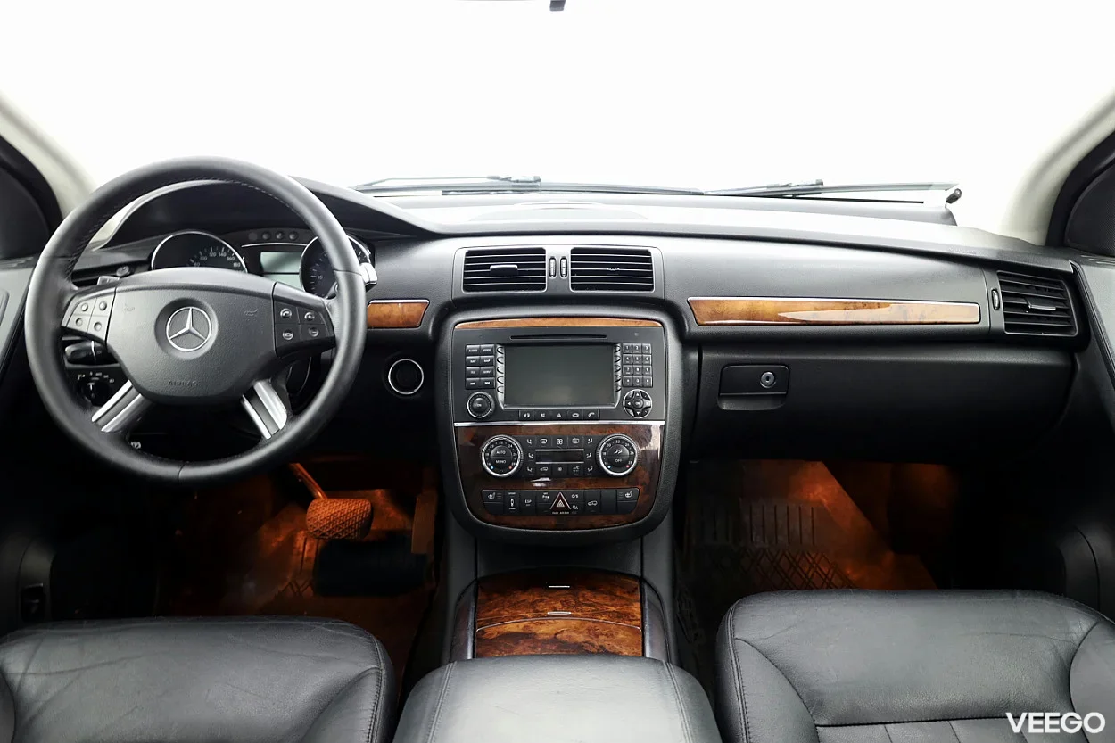 Mercedes-Benz R320 3.0 166kW