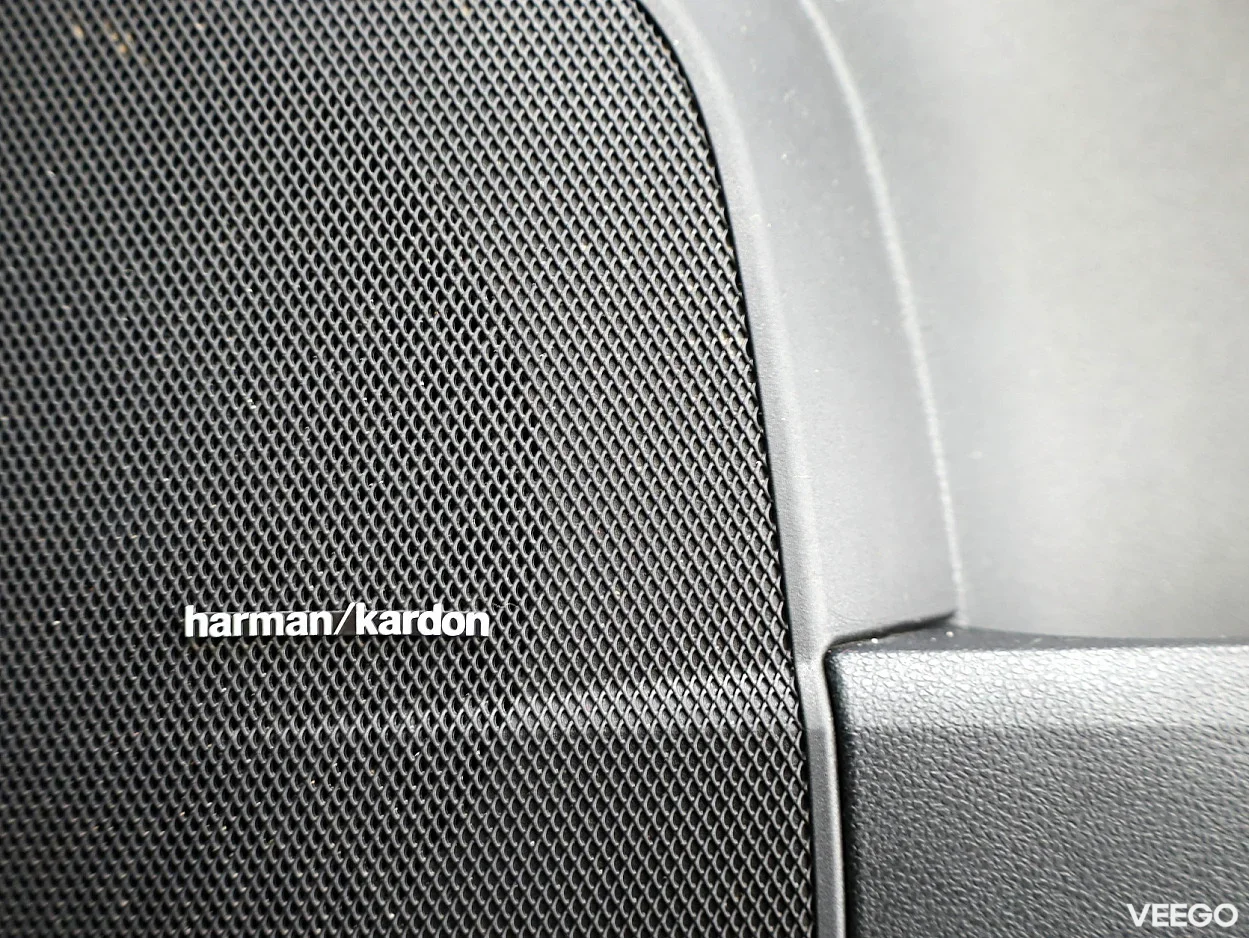 Mercedes-Benz R320 3.0 166kW