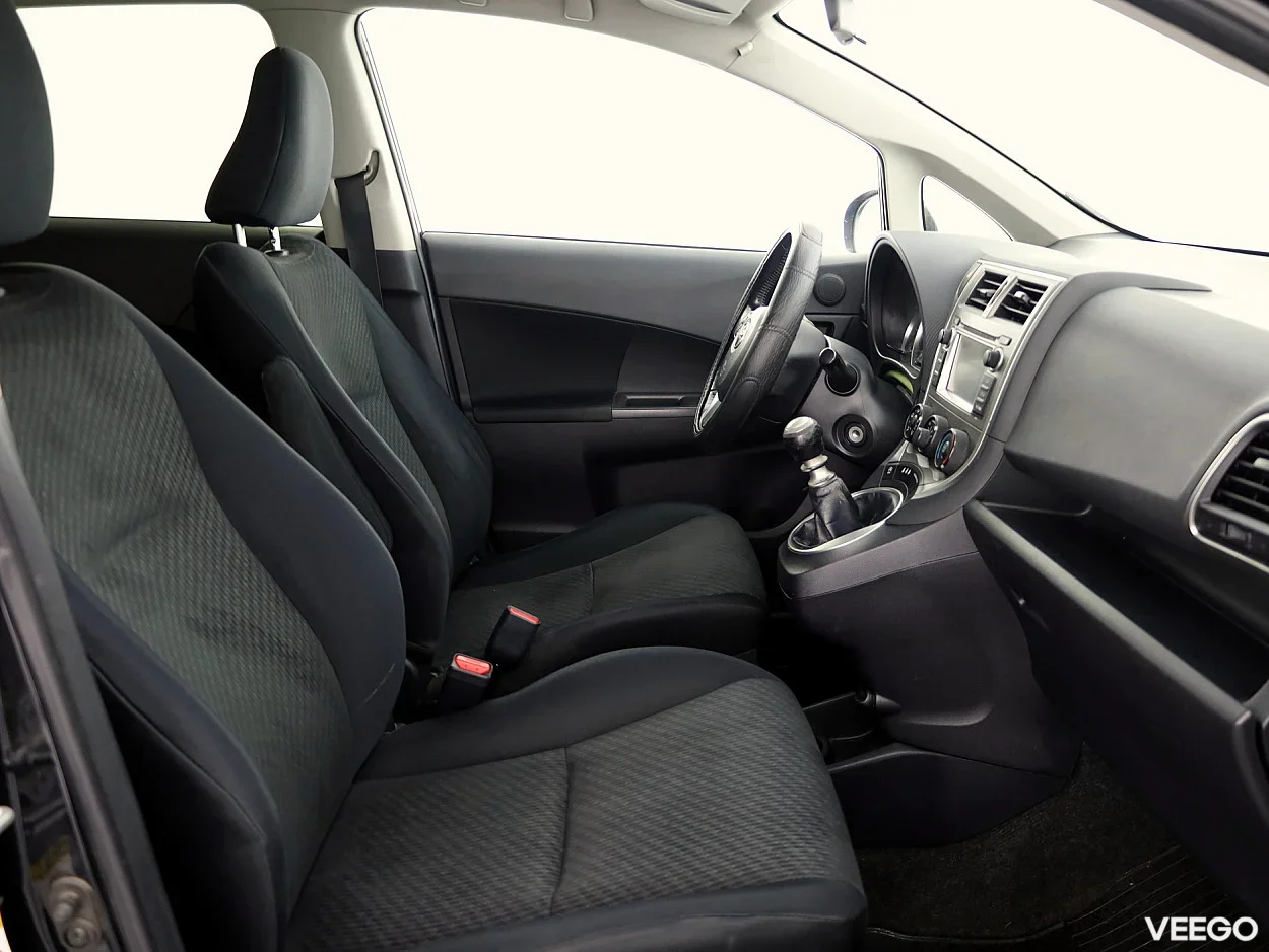 Toyota Verso-S 1.3 73kW