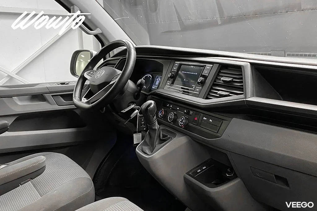 Volkswagen Transporter 2.0 TDI DSG 150HK L2 3-Sits /V-Inred 110kW
