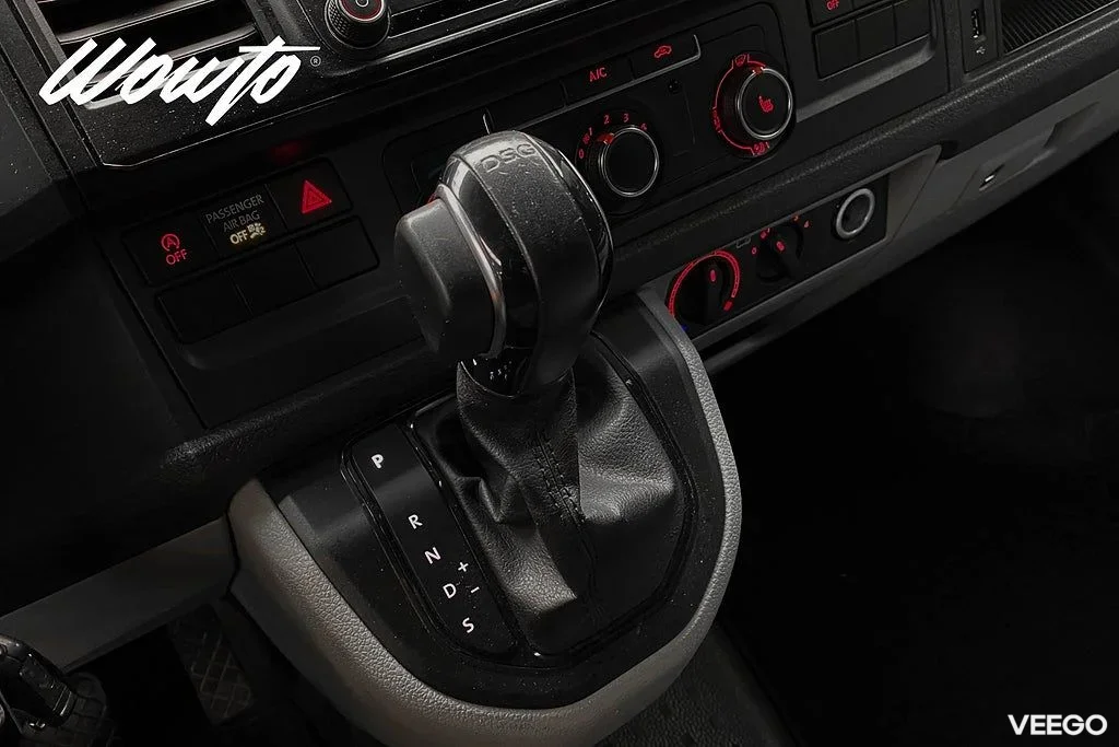 Volkswagen Transporter 2.0 TDI 4M DSG 150HK L2 3-Sits /Moms 110kW