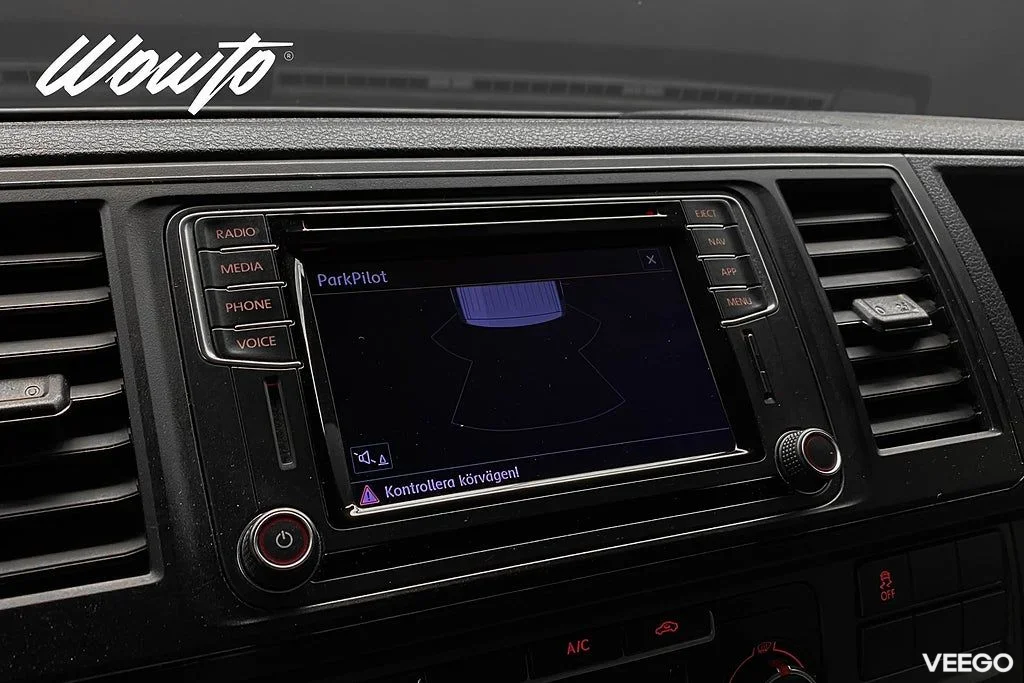 Volkswagen Transporter 2.0 TDI 4M DSG 150HK L2 3-Sits /Moms 110kW