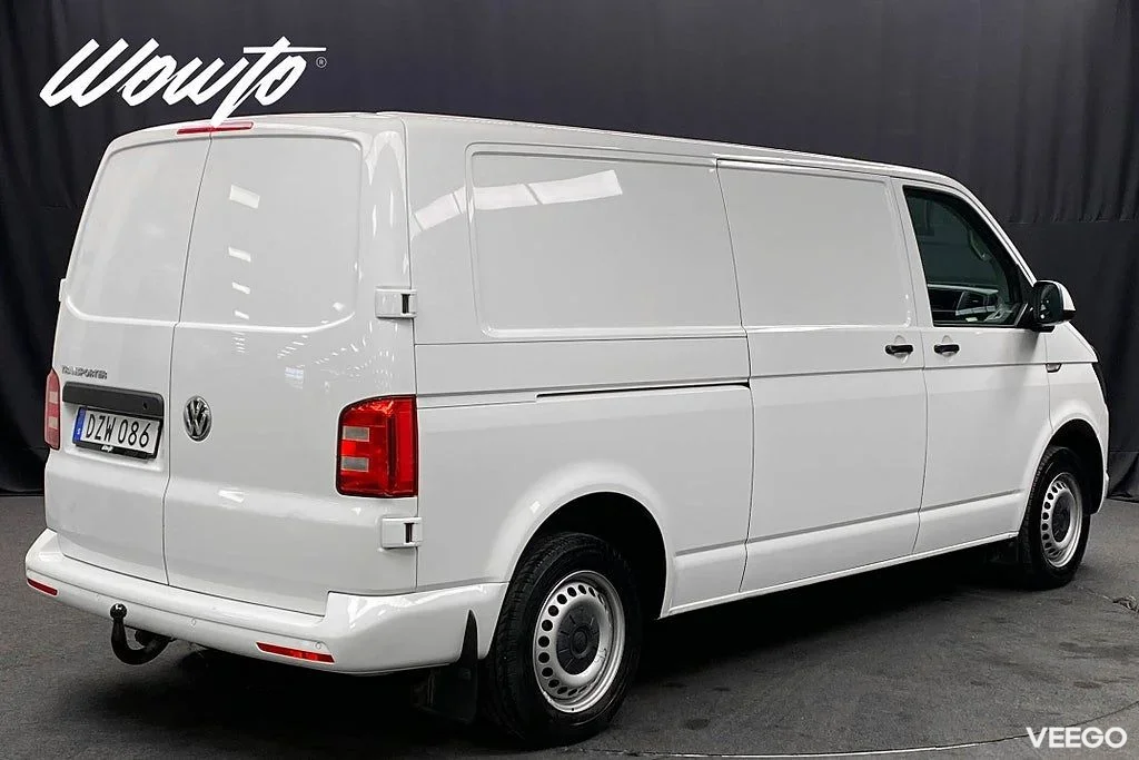 Volkswagen Transporter 2.0 TDI DSG 150HK L2 3-Sits /Moms 110kW
