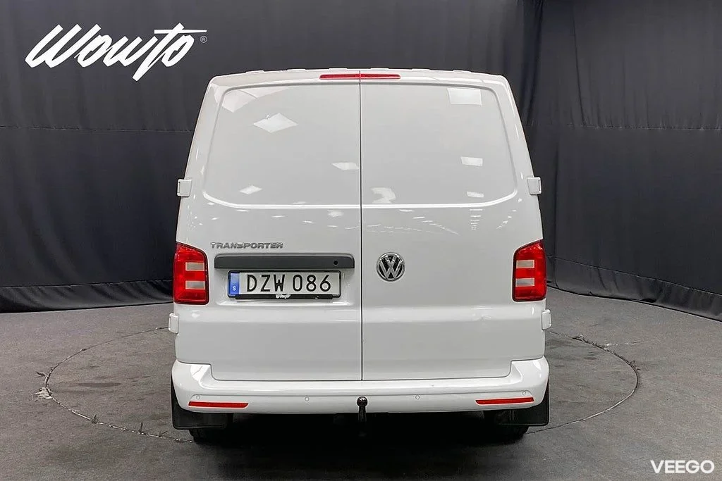 Volkswagen Transporter 2.0 TDI DSG 150HK L2 3-Sits /Moms 110kW