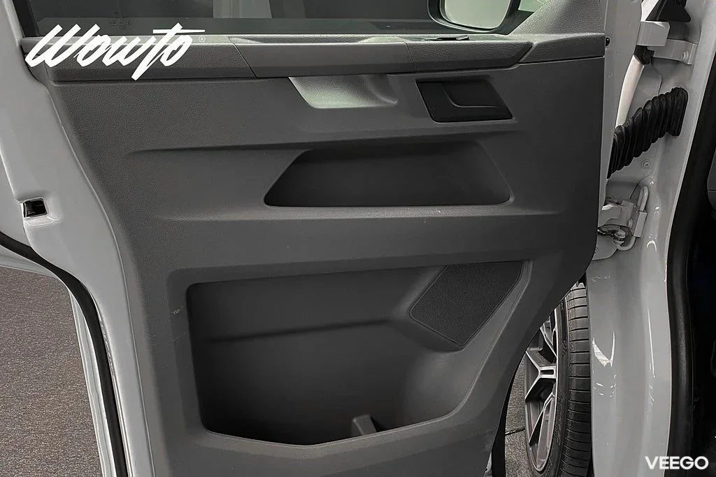 Volkswagen Transporter 2.0 TDI DSG 150HK L2 /V-Inredd /Moms 110kW