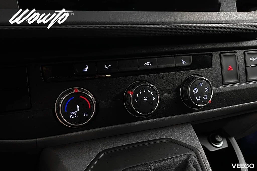 Volkswagen Transporter 2.0 TDI DSG 150HK L2 /V-Inredd /Moms 110kW