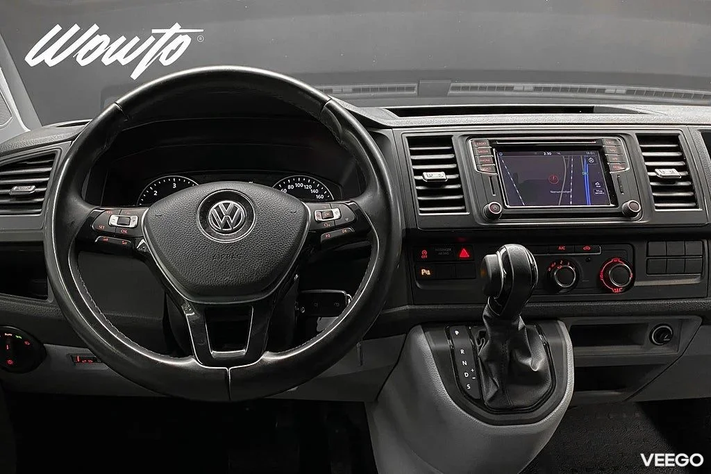 Volkswagen Transporter 2.0 TDI DSG 150HK L2 3-Sits /Moms 110kW