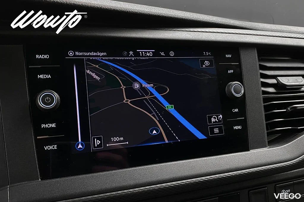 Volkswagen Transporter 2.0 TDI DSG 150HK L2 /V-Inredd /Moms 110kW