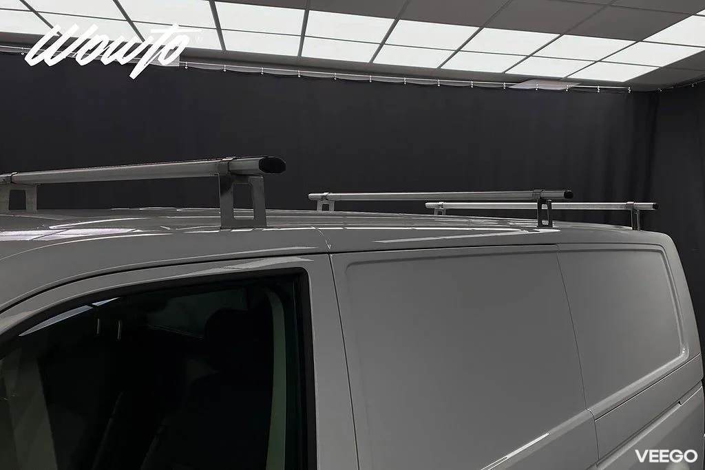 Volkswagen Transporter 2.0 TDI DSG 150HK L2 /V-Inredd /Moms 110kW