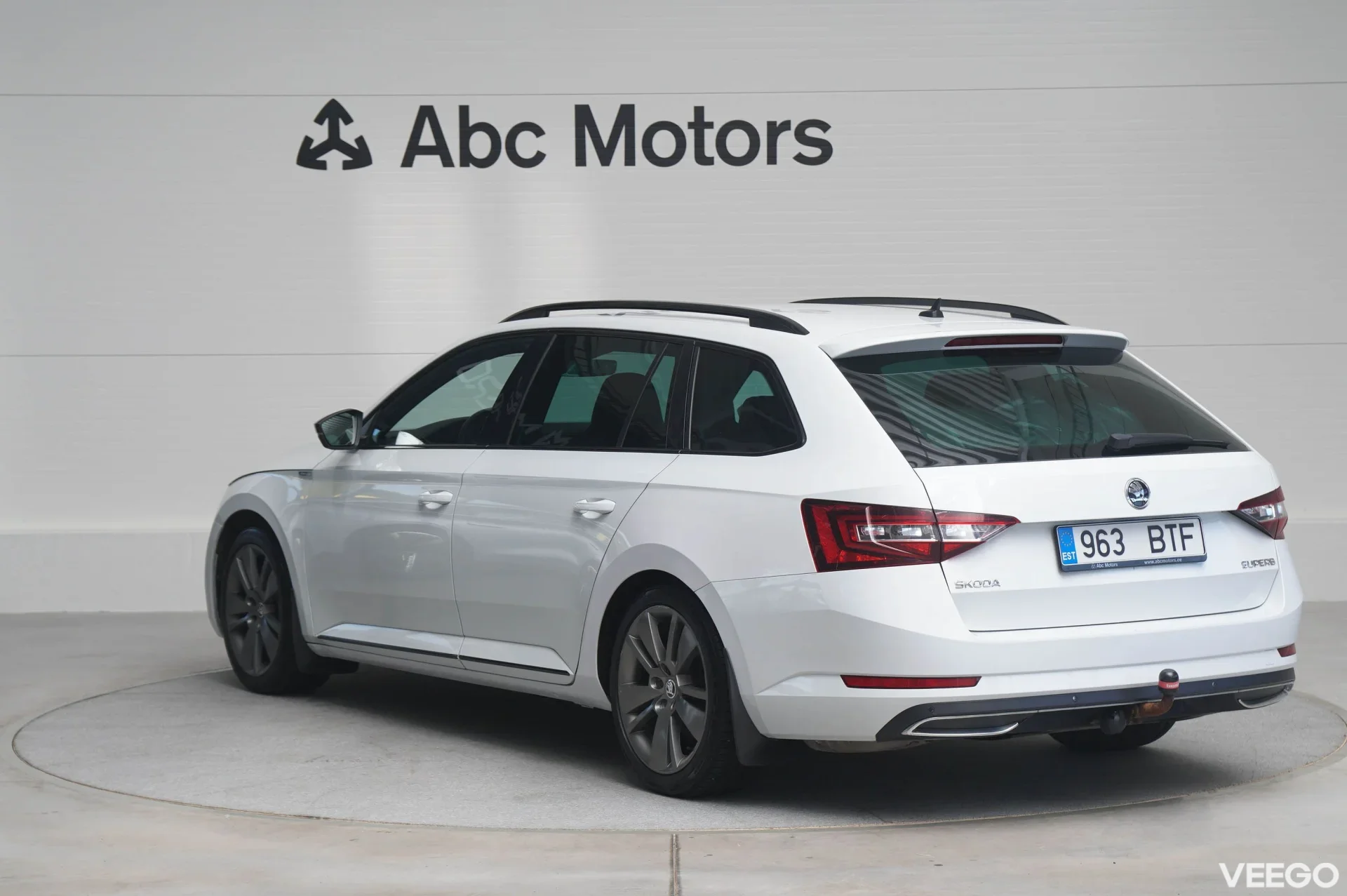 Skoda Superb Combi Elegance 1.8 132kW