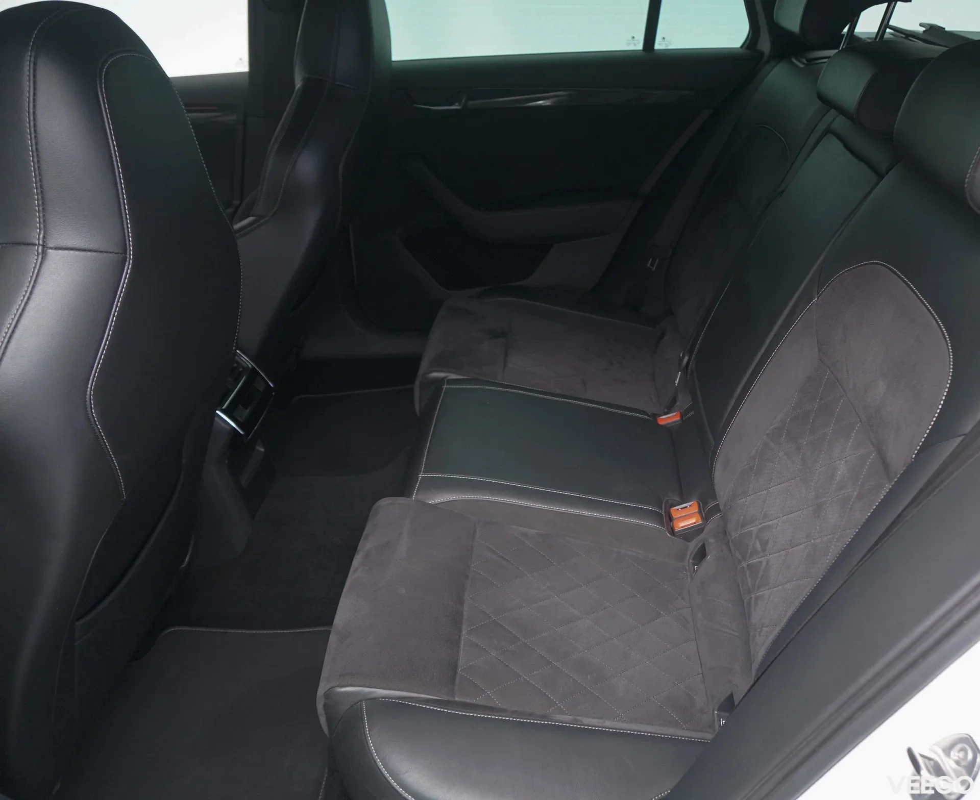 Skoda Superb Combi Elegance 1.8 132kW