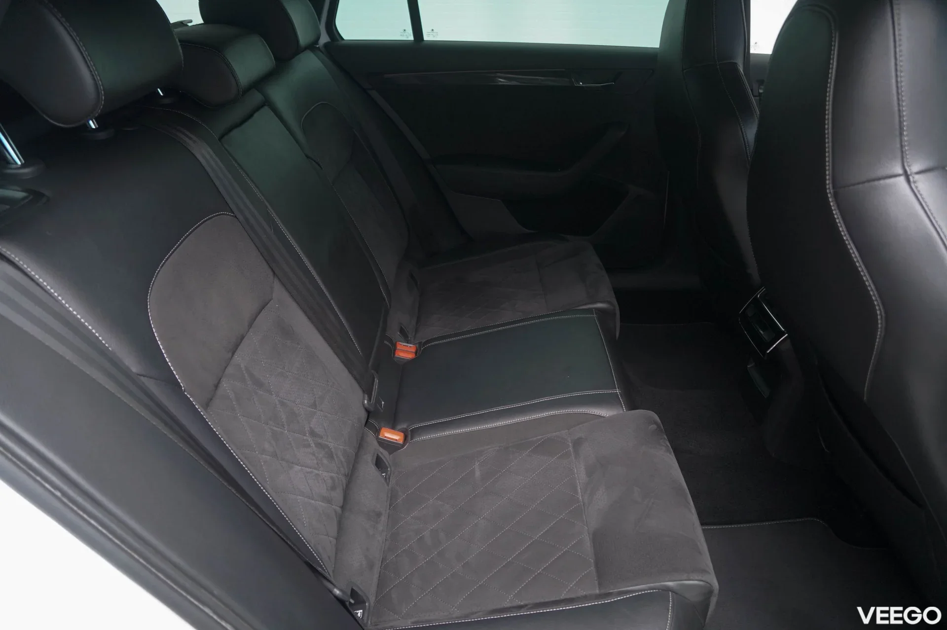 Skoda Superb Combi Elegance 1.8 132kW