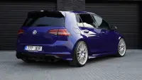 Volkswagen Golf R 2.0 221kW thumbnail