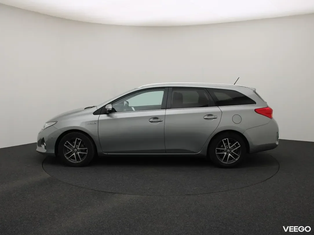 Toyota Auris 1.8 100kW