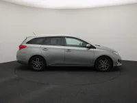Toyota Auris 1.8 100kW thumbnail