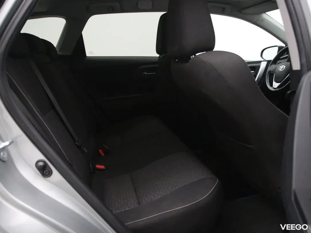 Toyota Auris 1.8 100kW