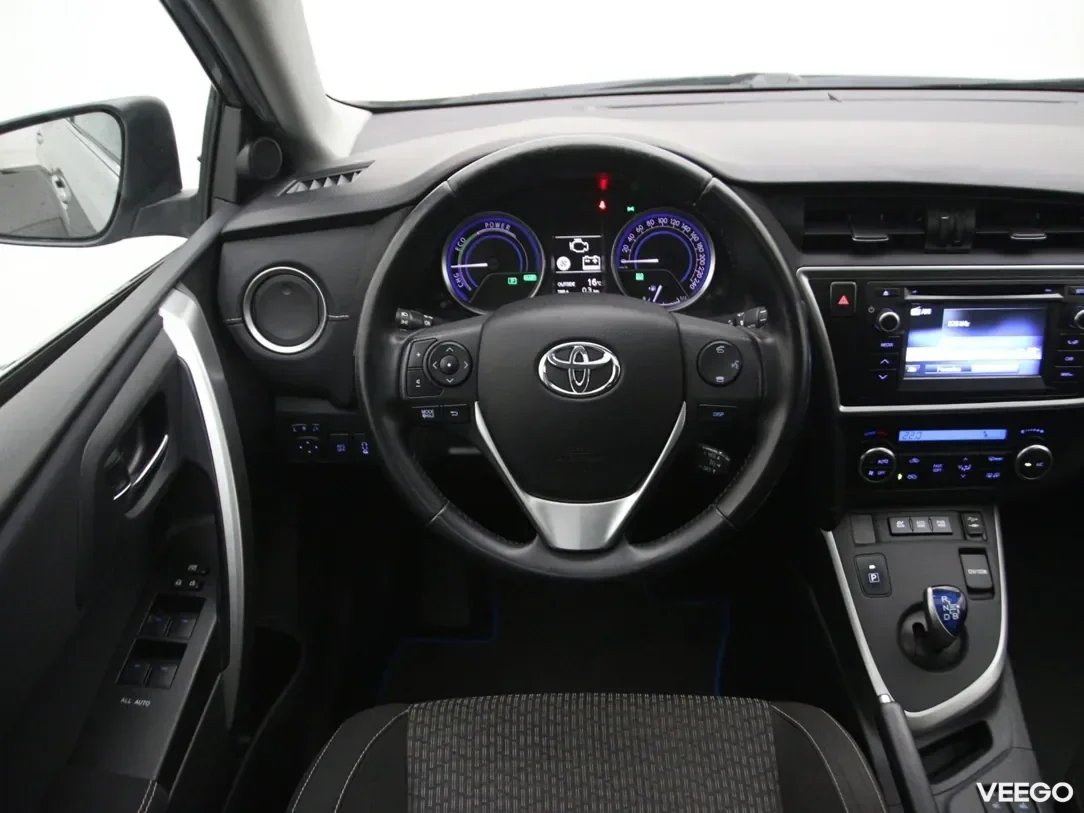 Toyota Auris 1.8 100kW