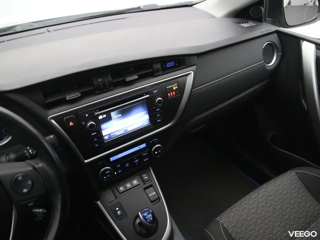 Toyota Auris 1.8 100kW