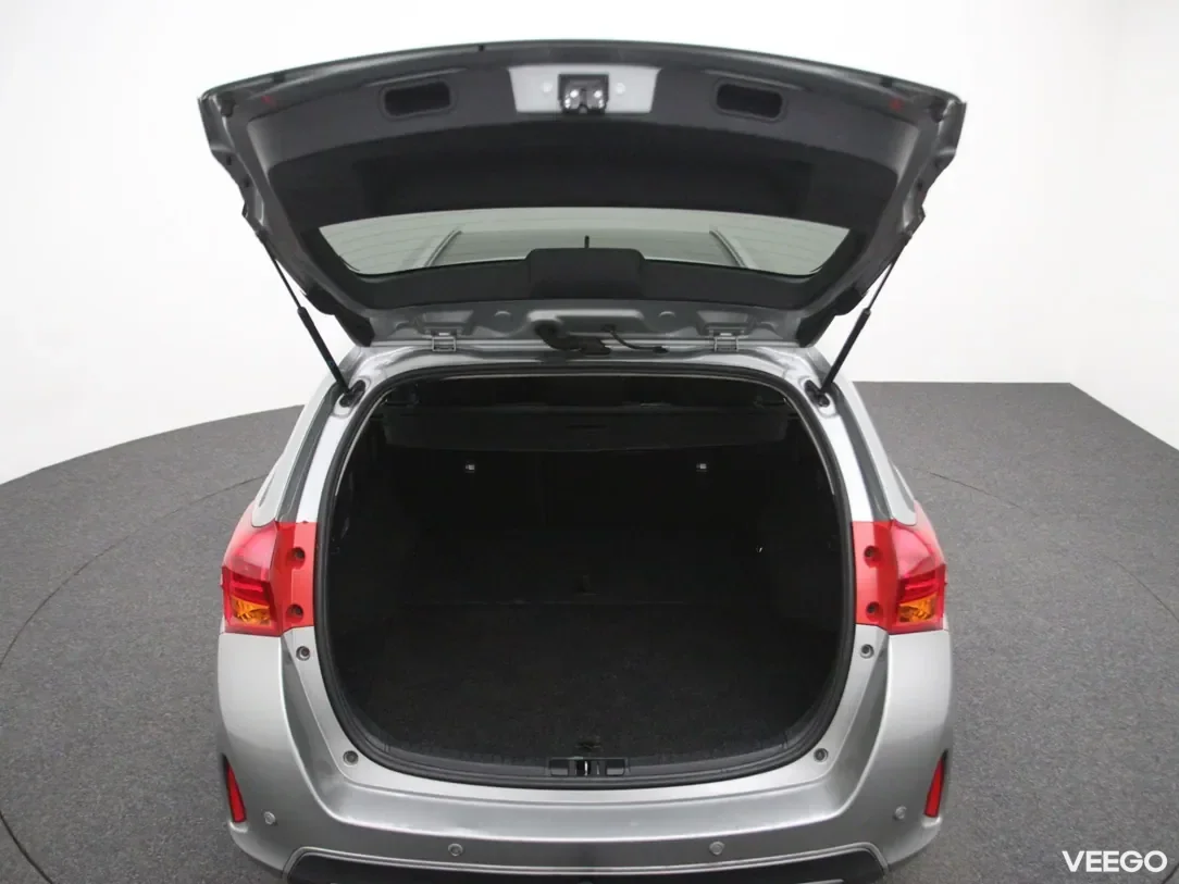 Toyota Auris 1.8 100kW