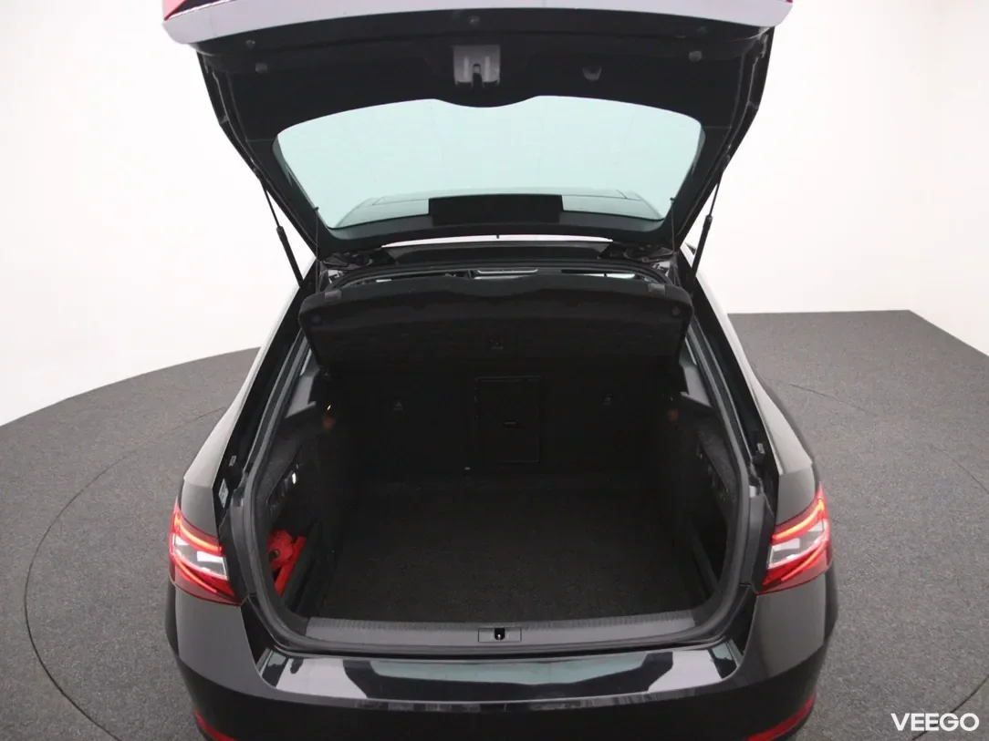 Skoda Superb 1.6 88kW