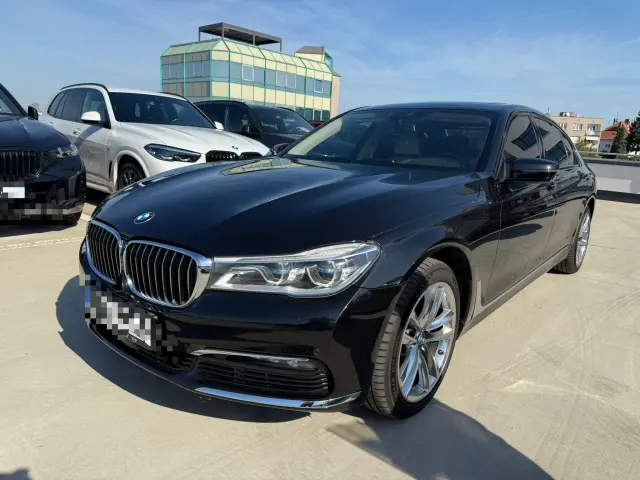 Image of BMW 750 Long i xDrive 330kW