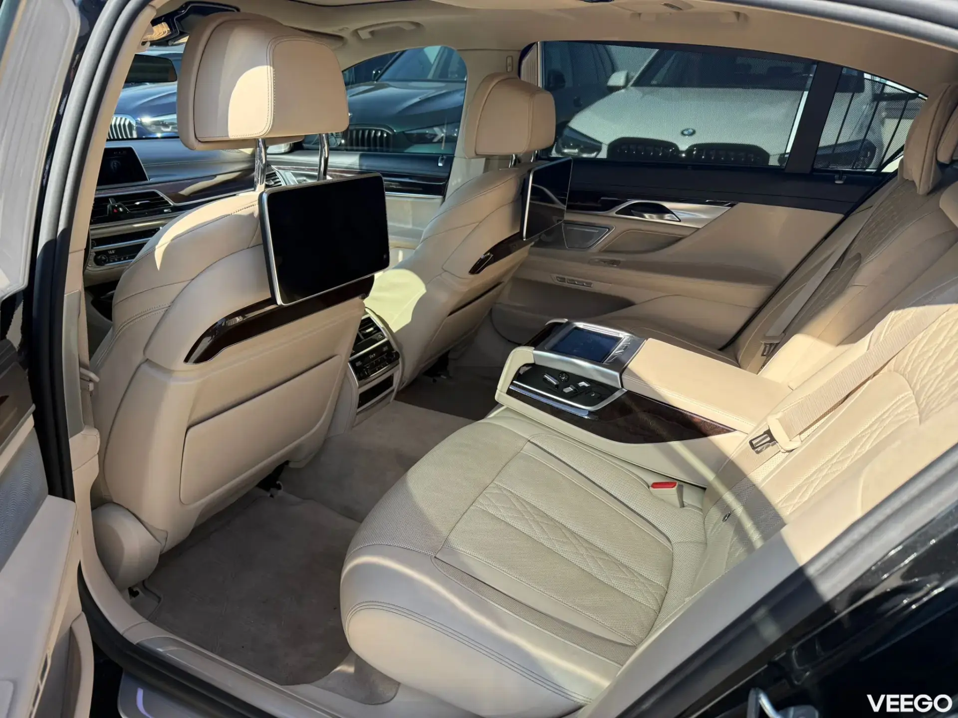 BMW 750 Long i xDrive 330kW