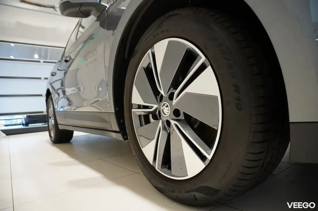 Skoda ENYAQ iV 80x / 82kWh 195kW