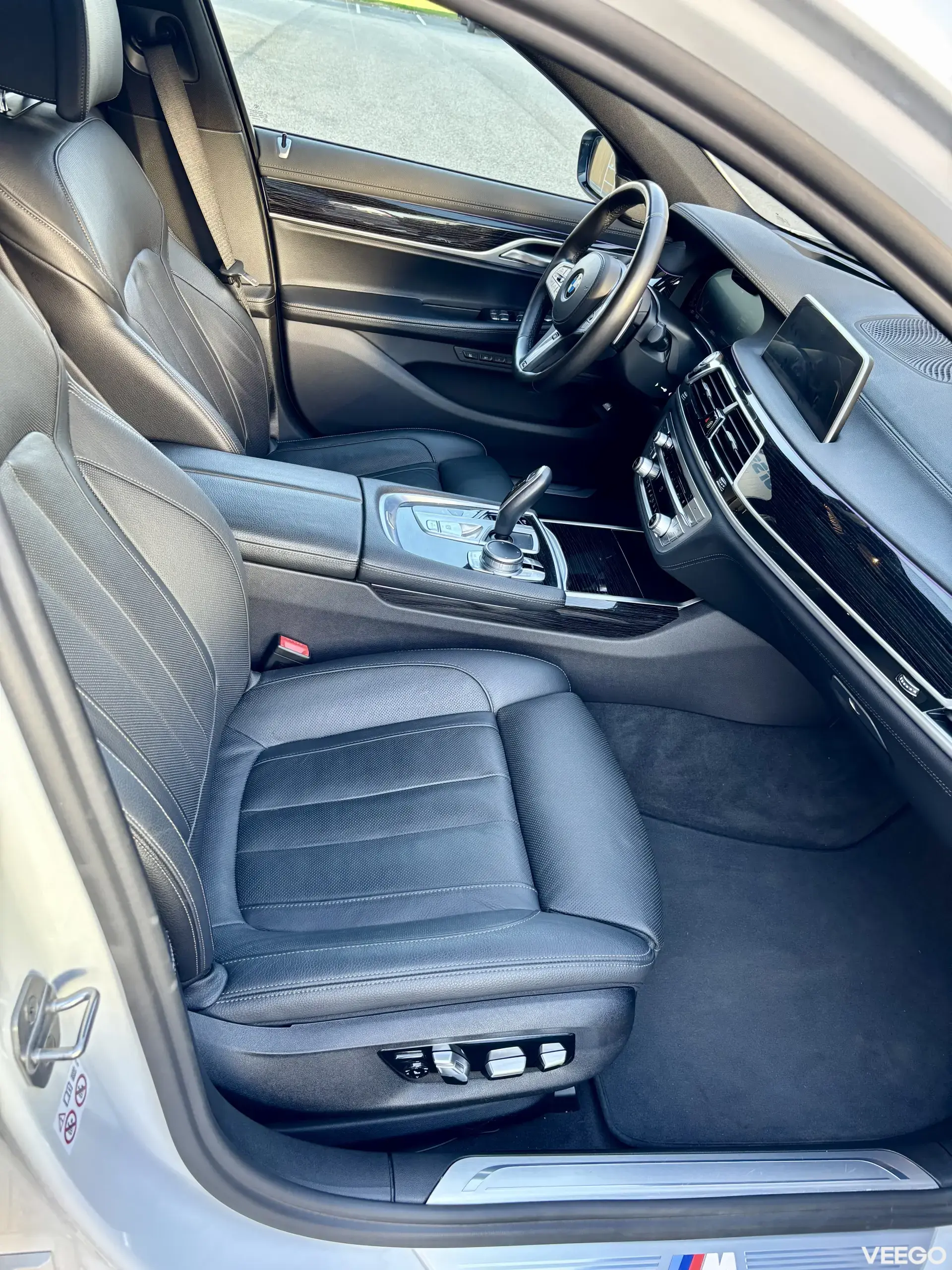 BMW 740 xDrive Facelift M-Pakett 3.0 250kW