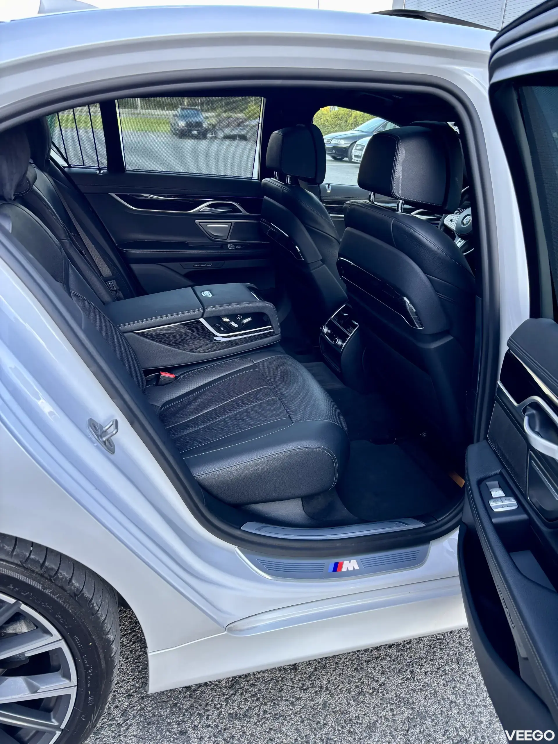 BMW 740 xDrive Facelift M-Pakett 3.0 250kW