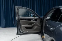 Porsche Panamera 4 PDK 330hk BOSE Adp Luftfjädring 243kW