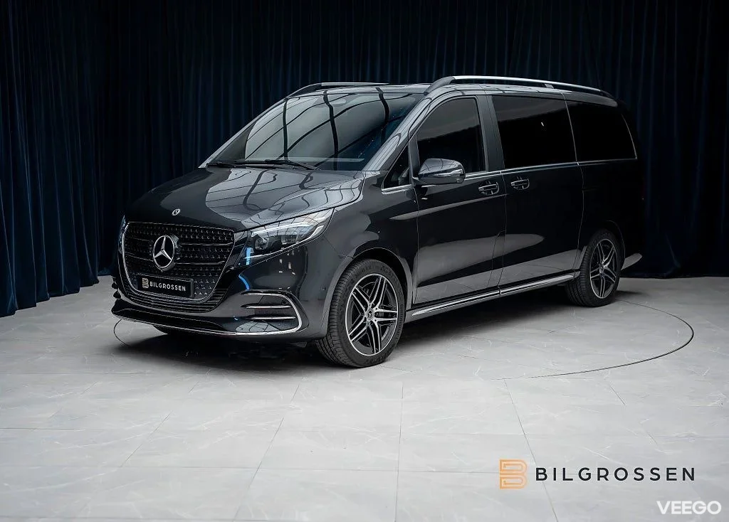 Mercedes-Benz V300 300d 4MATIC 3.2 Lång AMG Line 7-Sits Burmester 360 MOMS 174kW