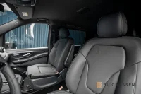 Mercedes-Benz V300 300d 4MATIC 3.2 Lång AMG Line 7-Sits Burmester 360 MOMS 174kW