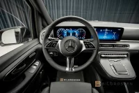 Mercedes-Benz V300 300d 4MATIC 3.2 Lång AMG Line 7-Sits Burmester 360 MOMS 174kW